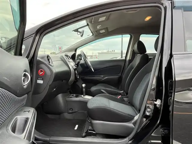 日産 ノート X DIG－S 鳥取県 2012(平24)年 11.1万km スーパーブラック スーパーチャージャー/純正ナビ/ワンセグ/CD/AUX/プッシュエンジンスタート/純正14インチアルミホイール/アイドリングストップ/電動格納ミラー/フロアマット/ドアバイザー/保証書/取扱説明書