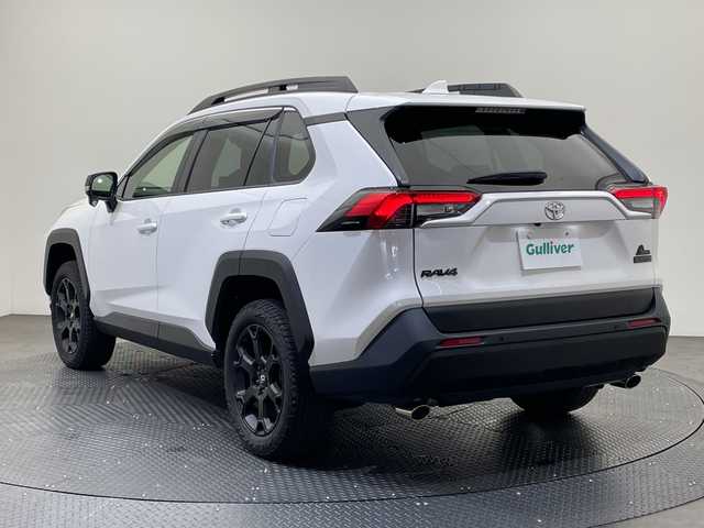 トヨタ ＲＡＶ４ アドベンチャー オフロードPKGⅡ 愛媛県 2024(令6)年 1.6万km スーパーホワイトⅡ 純正10.5インチナビ/Bluetooth/フルセグテレビ/バックカメラ/レーダークルーズコントロール/衝突被害軽減ブレーキ/レーンキープアシスト/前後コーナーセンサー/ブラインドスポットモニター/前後ドライブレコーダー/パワーシート/シートヒーター/シートエアコン/ETC/4WD/ルーフレール/LEDヘッドランプ/オートマチックハイビーム/オートライト/スペアキー/取扱説明書/保証書
