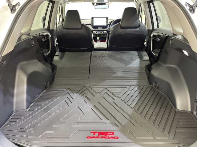 トヨタ ＲＡＶ４ アドベンチャー オフロードPKGⅡ 愛媛県 2024(令6)年 1.6万km スーパーホワイトⅡ 純正10.5インチナビ/Bluetooth/フルセグテレビ/バックカメラ/レーダークルーズコントロール/衝突被害軽減ブレーキ/レーンキープアシスト/前後コーナーセンサー/ブラインドスポットモニター/前後ドライブレコーダー/パワーシート/シートヒーター/シートエアコン/ETC/4WD/ルーフレール/LEDヘッドランプ/オートマチックハイビーム/オートライト/スペアキー/取扱説明書/保証書