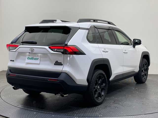 トヨタ ＲＡＶ４ アドベンチャー オフロードPKGⅡ 愛媛県 2024(令6)年 1.6万km スーパーホワイトⅡ 純正10.5インチナビ/Bluetooth/フルセグテレビ/バックカメラ/レーダークルーズコントロール/衝突被害軽減ブレーキ/レーンキープアシスト/前後コーナーセンサー/ブラインドスポットモニター/前後ドライブレコーダー/パワーシート/シートヒーター/シートエアコン/ETC/4WD/ルーフレール/LEDヘッドランプ/オートマチックハイビーム/オートライト/スペアキー/取扱説明書/保証書