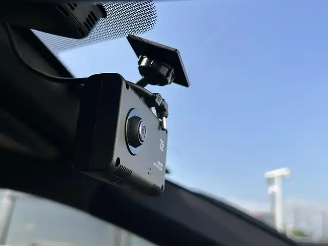 トヨタ Ｃ－ＨＲ G 大阪府 2016(平28)年 4万km メタルストリームM 純正９型ナビ/・CD/DVD/BT/フルセグ/追従クルーズコントロール/プリクラッシュセーフティ/シートヒーター/レザーシート/クリアランスソナー/ドライブレコーダー/ビルトインＥＴＣ/ＬＥＤライト/オートマチックハイビーム/バックカメラ/純正アルミ/スマートキー