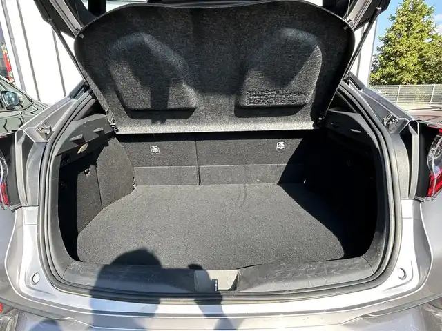 トヨタ Ｃ－ＨＲ G 大阪府 2016(平28)年 4万km メタルストリームM 純正９型ナビ/・CD/DVD/BT/フルセグ/追従クルーズコントロール/プリクラッシュセーフティ/シートヒーター/レザーシート/クリアランスソナー/ドライブレコーダー/ビルトインＥＴＣ/ＬＥＤライト/オートマチックハイビーム/バックカメラ/純正アルミ/スマートキー