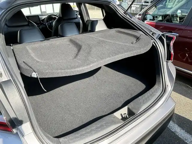 トヨタ Ｃ－ＨＲ G 大阪府 2016(平28)年 4万km メタルストリームM 純正９型ナビ/・CD/DVD/BT/フルセグ/追従クルーズコントロール/プリクラッシュセーフティ/シートヒーター/レザーシート/クリアランスソナー/ドライブレコーダー/ビルトインＥＴＣ/ＬＥＤライト/オートマチックハイビーム/バックカメラ/純正アルミ/スマートキー