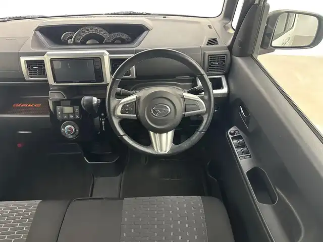 ダイハツ ウェイク G ターボ　レジャーエディション SA Ⅱ 兵庫県 2017(平29)年 3.8万km パールホワイトⅢ ・社外メモリナビ/・バックカメラ/・ETC/・前方ドライブレコーダー/・両側パワースライドドア/・衝突軽減ブレーキ/・クリアランスソナー/・アイドリングストップ/・純正15インチアルミホイール/・LEDヘッドライト/・LEDフォグランプ/・純正15インチアルミホイール/・社外フロアマット/・スマートキー/・スペアキー1本/・プッシュスタート