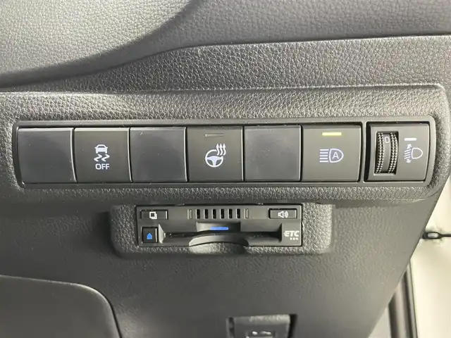 トヨタ カローラ ハイブリット S 愛知県 2021(令3)年 1万km ホワイトパールクリスタルシャイン 純正８型ＤＡナビ　シートヒーター　禁煙　シートヒーター　ハンドルヒーター　電動パーキング　ＢＳＭ　セーフティセンス　衝突軽減　追従クルコン　コーナーセンサー　ＵＳＢ　ＥＴＣ　ＬＥＤライト　スペアタイヤ