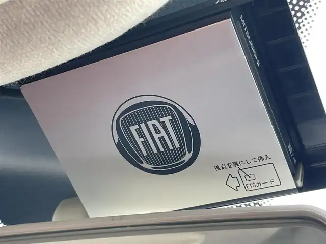フィアット ５００ 1．2 8V ポップ 山形県 2010(平22)年 8.1万km 白 純正オーディオ/FM/AM/ドライブレコーダー/盗難防止装置/パワーウィンドゥ/本革ステアリング/ダブル&サイドエアバック/フォグランプ/スペアキー/取扱説明書
