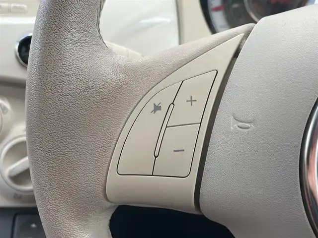 フィアット ５００ 1．2 8V ポップ 山形県 2010(平22)年 8.1万km 白 純正オーディオ/FM/AM/ドライブレコーダー/盗難防止装置/パワーウィンドゥ/本革ステアリング/ダブル&サイドエアバック/フォグランプ/スペアキー/取扱説明書