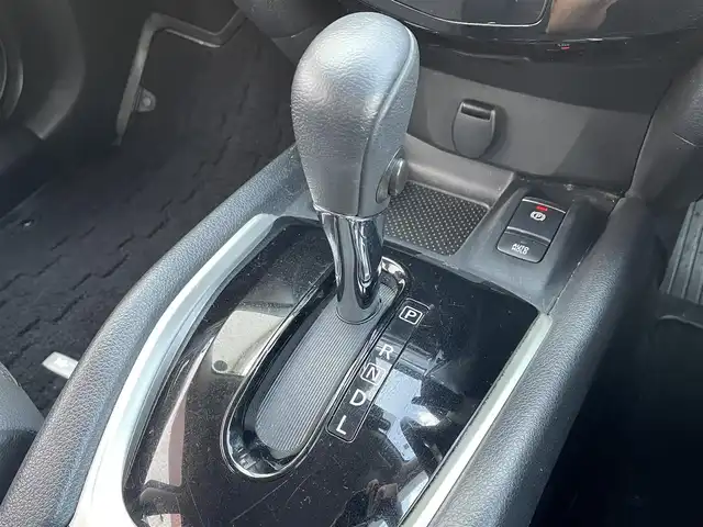 日産 エクストレイル 20X 佐賀県 2019(令1)年 5.5万km ダイヤモンドブラック ワンオーナー/純正ナビゲーション/・BT・USB・CD・SD・ipod・フルセグTV/アラウンドビゥーモニター/パワーバックドア/デジタルインナーミラー/前後ドライブレコーダー/ビルインETC/AUTOHOLD/電子パーキング/革巻きステアリング/ルーフレール/純正18インチアルミホイール/LEDヘッドライト/純正フロアマット/純正ドアバイザー/360°セーフティアシスト/・インテリジェント エマージェンシーブレーキ/・車線逸脱警報/・車線逸脱防止支援システム/・ハイビームアシスト/・ProPILOT/・衝突被害軽減システム