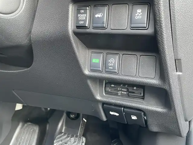 日産 エクストレイル 20X 佐賀県 2019(令1)年 5.5万km ダイヤモンドブラック ワンオーナー/純正ナビゲーション/・BT・USB・CD・SD・ipod・フルセグTV/アラウンドビゥーモニター/パワーバックドア/デジタルインナーミラー/前後ドライブレコーダー/ビルインETC/AUTOHOLD/電子パーキング/革巻きステアリング/ルーフレール/純正18インチアルミホイール/LEDヘッドライト/純正フロアマット/純正ドアバイザー/360°セーフティアシスト/・インテリジェント エマージェンシーブレーキ/・車線逸脱警報/・車線逸脱防止支援システム/・ハイビームアシスト/・ProPILOT/・衝突被害軽減システム