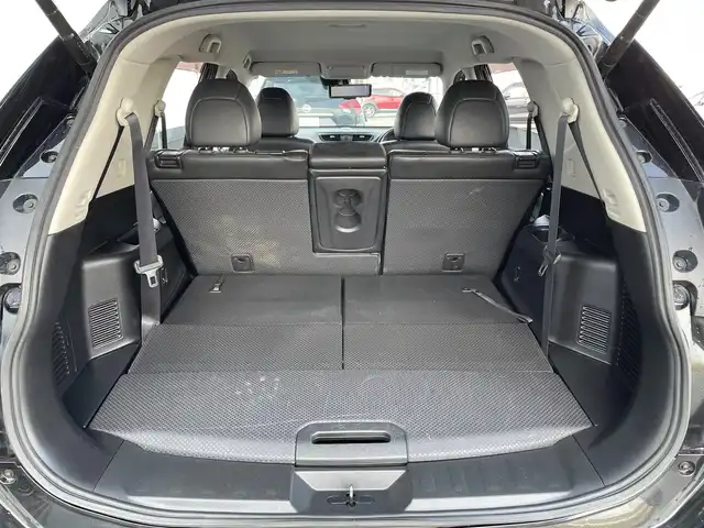 日産 エクストレイル 20X 佐賀県 2019(令1)年 5.5万km ダイヤモンドブラック ワンオーナー/純正ナビゲーション/・BT・USB・CD・SD・ipod・フルセグTV/アラウンドビゥーモニター/パワーバックドア/デジタルインナーミラー/前後ドライブレコーダー/ビルインETC/AUTOHOLD/電子パーキング/革巻きステアリング/ルーフレール/純正18インチアルミホイール/LEDヘッドライト/純正フロアマット/純正ドアバイザー/360°セーフティアシスト/・インテリジェント エマージェンシーブレーキ/・車線逸脱警報/・車線逸脱防止支援システム/・ハイビームアシスト/・ProPILOT/・衝突被害軽減システム