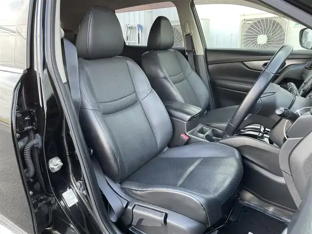 日産 エクストレイル 20X 佐賀県 2019(令1)年 5.5万km ダイヤモンドブラック ワンオーナー/純正ナビゲーション/・BT・USB・CD・SD・ipod・フルセグTV/アラウンドビゥーモニター/パワーバックドア/デジタルインナーミラー/前後ドライブレコーダー/ビルインETC/AUTOHOLD/電子パーキング/革巻きステアリング/ルーフレール/純正18インチアルミホイール/LEDヘッドライト/純正フロアマット/純正ドアバイザー/360°セーフティアシスト/・インテリジェント エマージェンシーブレーキ/・車線逸脱警報/・車線逸脱防止支援システム/・ハイビームアシスト/・ProPILOT/・衝突被害軽減システム