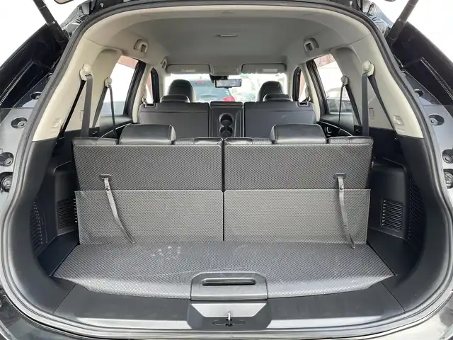 日産 エクストレイル 20X 佐賀県 2019(令1)年 5.5万km ダイヤモンドブラック ワンオーナー/純正ナビゲーション/・BT・USB・CD・SD・ipod・フルセグTV/アラウンドビゥーモニター/パワーバックドア/デジタルインナーミラー/前後ドライブレコーダー/ビルインETC/AUTOHOLD/電子パーキング/革巻きステアリング/ルーフレール/純正18インチアルミホイール/LEDヘッドライト/純正フロアマット/純正ドアバイザー/360°セーフティアシスト/・インテリジェント エマージェンシーブレーキ/・車線逸脱警報/・車線逸脱防止支援システム/・ハイビームアシスト/・ProPILOT/・衝突被害軽減システム