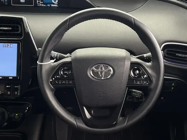 トヨタ プリウス Sツーリングセレクション 鹿児島県 2019(平31)年 4万km 青 純正9インチ純正ナビ/(フルセグ/CD/DVD/Bluetooth)/前席シートヒーター/レーダークルーズコントロール/バックカメラ/衝突被害軽減システム/レーンキープアシスト/LEDヘッドライト/フォグランプ/革巻きステアリング/ステアリングスイッチ/ETC/前方ドライブレコーダー/純正フロアマット/スマートキー/プッシュスタート/純正17インチアルミホイール