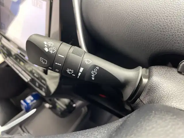 トヨタ プリウス Sツーリングセレクション 鹿児島県 2019(平31)年 4万km 青 純正9インチ純正ナビ/(フルセグ/CD/DVD/Bluetooth)/前席シートヒーター/レーダークルーズコントロール/バックカメラ/衝突被害軽減システム/レーンキープアシスト/LEDヘッドライト/フォグランプ/革巻きステアリング/ステアリングスイッチ/ETC/前方ドライブレコーダー/純正フロアマット/スマートキー/プッシュスタート/純正17インチアルミホイール