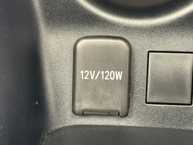 トヨタ プリウス Sツーリングセレクション 鹿児島県 2019(平31)年 4万km 青 純正9インチ純正ナビ/(フルセグ/CD/DVD/Bluetooth)/前席シートヒーター/レーダークルーズコントロール/バックカメラ/衝突被害軽減システム/レーンキープアシスト/LEDヘッドライト/フォグランプ/革巻きステアリング/ステアリングスイッチ/ETC/前方ドライブレコーダー/純正フロアマット/スマートキー/プッシュスタート/純正17インチアルミホイール