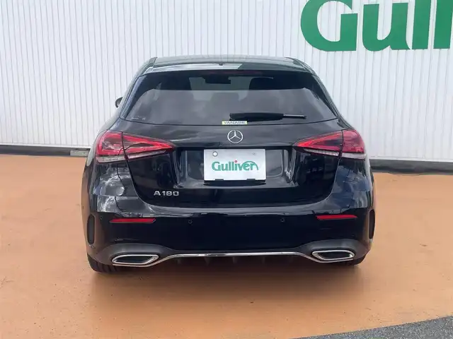 メルセデス・ベンツ Ａ１８０ AMG スタイル 三重県 2018(平30)年 3.4万km 黒 10.5インチコクピットディスプレイ/ナビ機能/Bluetooth/フルセグテレビ/バックカメラ/7AT/マルチビームLEDヘッドランプ/ボディ同色電動オート格納ドアミラー/プライバシーガラス/レーダーセーフティパッケージ/　＊緊急回避補助システム/クルーズコントロール/シートヒーター（運転席/助手席）/パワーシート（運転席/助手席）/キーレスゴー/プッシュスタート