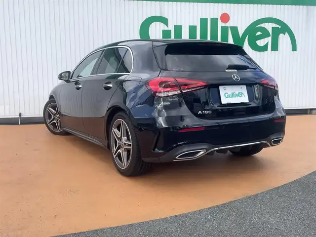 メルセデス・ベンツ Ａ１８０ AMG スタイル 三重県 2018(平30)年 3.4万km 黒 10.5インチコクピットディスプレイ/ナビ機能/Bluetooth/フルセグテレビ/バックカメラ/7AT/マルチビームLEDヘッドランプ/ボディ同色電動オート格納ドアミラー/プライバシーガラス/レーダーセーフティパッケージ/　＊緊急回避補助システム/クルーズコントロール/シートヒーター（運転席/助手席）/パワーシート（運転席/助手席）/キーレスゴー/プッシュスタート