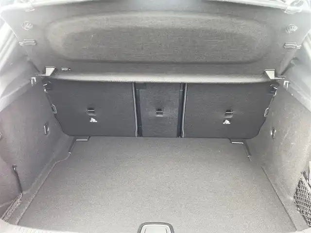 メルセデス・ベンツ Ａ１８０ AMG スタイル 三重県 2018(平30)年 3.4万km 黒 10.5インチコクピットディスプレイ/ナビ機能/Bluetooth/フルセグテレビ/バックカメラ/7AT/マルチビームLEDヘッドランプ/ボディ同色電動オート格納ドアミラー/プライバシーガラス/レーダーセーフティパッケージ/　＊緊急回避補助システム/クルーズコントロール/シートヒーター（運転席/助手席）/パワーシート（運転席/助手席）/キーレスゴー/プッシュスタート