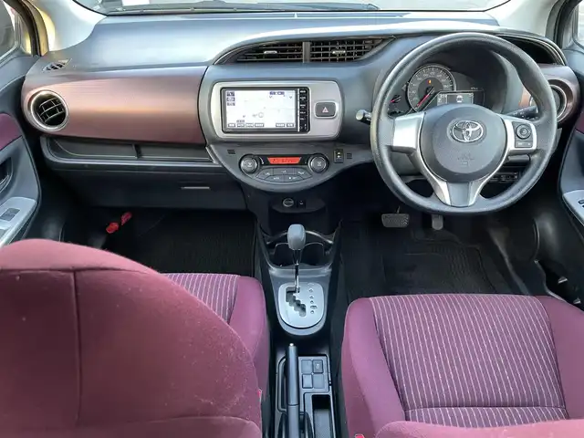 トヨタ ヴィッツ ジュエラ 長野県 2015(平27)年 5.1万km 赤 取扱説明書/保証書/ワンセグテレビ/AM/FM/Bluetooth/バックカメラ/スペアキー/スマートキー/パワーウィンドウ/純正フロアマット/プッシュスタート/ドアバイザー/nanoe/アイドリングストップ/ETC/LEDヘッドライト/オートライト