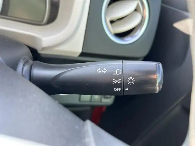 スズキ アルト X 福岡県 2015(平27)年 5.7万km ピュアレッド/ミディアムグレー 衝突被害軽減ブレーキ/前方ドラレコ/社外ETC/スマートキー/純正フロアマット/純正AW/アイドリングストップ/PanasonicSDナビ/・BT/・ワンセグTV/・CD/DVD