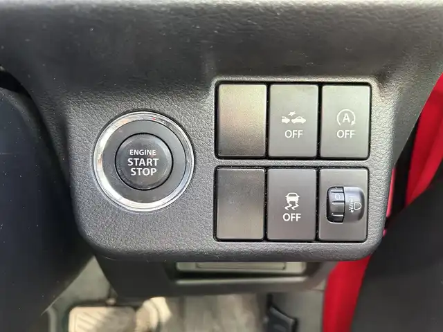 スズキ アルト X 福岡県 2015(平27)年 5.7万km ピュアレッド/ミディアムグレー 衝突被害軽減ブレーキ/前方ドラレコ/社外ETC/スマートキー/純正フロアマット/純正AW/アイドリングストップ/PanasonicSDナビ/・BT/・ワンセグTV/・CD/DVD