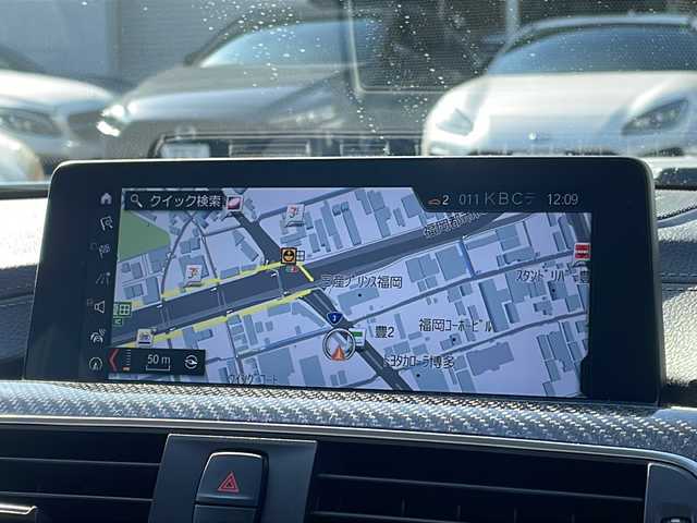 ＢＭＷ Ｍ３ セダン 福岡県 2018(平30)年 2.9万km アルピンホワイトⅢ 純正メーカーナビ/（Ｂｌｕｅｔｏｏｔｈ・ＴＶ・ＣＤ・ＤＶＤ・ＦＭ・ＡＭ）　/ビルトインＥＴＣ　/クルーズコントロール/ヘッドアップディスプレイ/前後ドライブレコーダー　/レザーシート　/前席シートヒーター　/前席パワーシート/運転席メモリーシート/MTモード付AT車/電動リアゲート/バックカメラ/USBポート/プッシュスタートボタン/スマートキー/スペアキー1本/純正フロアマット/保証書/取扱説明書