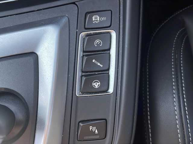 ＢＭＷ Ｍ３ セダン 福岡県 2018(平30)年 2.9万km アルピンホワイトⅢ 純正メーカーナビ/（Ｂｌｕｅｔｏｏｔｈ・ＴＶ・ＣＤ・ＤＶＤ・ＦＭ・ＡＭ）　/ビルトインＥＴＣ　/クルーズコントロール/ヘッドアップディスプレイ/前後ドライブレコーダー　/レザーシート　/前席シートヒーター　/前席パワーシート/運転席メモリーシート/MTモード付AT車/電動リアゲート/バックカメラ/USBポート/プッシュスタートボタン/スマートキー/スペアキー1本/純正フロアマット/保証書/取扱説明書