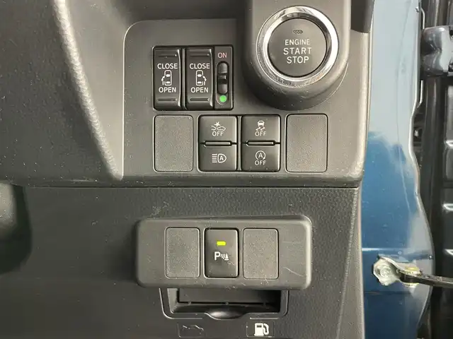 トヨタ タンク カスタムG－T 愛知県 2018(平30)年 2.8万km レーザーブルークリスタルシャイン 純正９型ナビ　全方位カメラ　禁煙車　両側パワースライド　カーテンエアバック　ＥＴＣ　ドライブレコーダー　クルーズコントロール　パーキングセンサー　スマアシ　衝突軽減装置　ＬＥＤライト　オートハイビーム