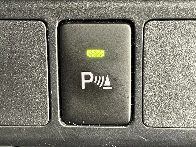 トヨタ タンク カスタムG－T 愛知県 2018(平30)年 2.8万km レーザーブルークリスタルシャイン 純正９型ナビ　全方位カメラ　禁煙車　両側パワースライド　カーテンエアバック　ＥＴＣ　ドライブレコーダー　クルーズコントロール　パーキングセンサー　スマアシ　衝突軽減装置　ＬＥＤライト　オートハイビーム