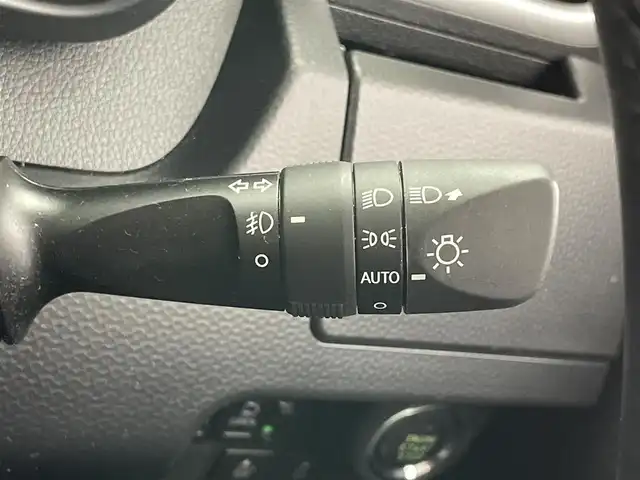 トヨタ タンク カスタムG－T 愛知県 2018(平30)年 2.8万km レーザーブルークリスタルシャイン 純正９型ナビ　全方位カメラ　禁煙車　両側パワースライド　カーテンエアバック　ＥＴＣ　ドライブレコーダー　クルーズコントロール　パーキングセンサー　スマアシ　衝突軽減装置　ＬＥＤライト　オートハイビーム