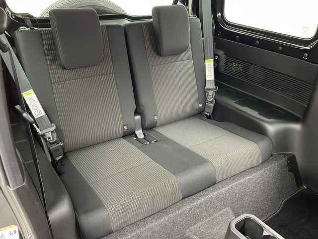 スズキ ジムニー XC 大阪府 2020(令2)年 3.6万km ブルーイッシュブラックパール3 社外7V型ナビ(KENWOOD)/【フルセグTV/Bluetooth/CD/DVD/FM/AM/USB】/衝突軽減システム/クルーズコントロール/車線逸脱防止機能/オートハイビーム/ヒルホールドコントロール/ヒルディセントコントロール/ヘッドライトウォッシャー/ヒーテッドミラー/D/N席シートヒーター/社外16インチAW/背面タイヤ/スマートキー/スペアキー1本/プッシュスタート/AAC