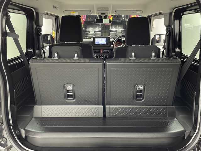 スズキ ジムニー XC 大阪府 2020(令2)年 3.6万km ブルーイッシュブラックパール3 社外7V型ナビ(KENWOOD)/【フルセグTV/Bluetooth/CD/DVD/FM/AM/USB】/衝突軽減システム/クルーズコントロール/車線逸脱防止機能/オートハイビーム/ヒルホールドコントロール/ヒルディセントコントロール/ヘッドライトウォッシャー/ヒーテッドミラー/D/N席シートヒーター/社外16インチAW/背面タイヤ/スマートキー/スペアキー1本/プッシュスタート/AAC