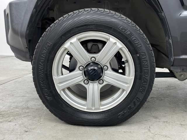 スズキ ジムニー XC 大阪府 2020(令2)年 3.6万km ブルーイッシュブラックパール3 社外7V型ナビ(KENWOOD)/【フルセグTV/Bluetooth/CD/DVD/FM/AM/USB】/衝突軽減システム/クルーズコントロール/車線逸脱防止機能/オートハイビーム/ヒルホールドコントロール/ヒルディセントコントロール/ヘッドライトウォッシャー/ヒーテッドミラー/D/N席シートヒーター/社外16インチAW/背面タイヤ/スマートキー/スペアキー1本/プッシュスタート/AAC