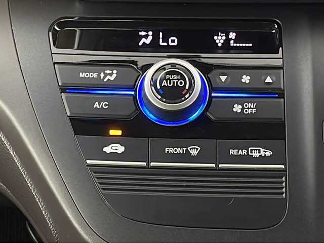 ホンダ フリード G ホンダセンシング 新潟県 2017(平29)年 3.2万km ホワイトオーキッドパール ホンダセンシング/純正ナビ/　CD/DVD/フルセグ/バックカメラ/両側パワースライドドア/レーダークルーズコントロール/オートライト/アイドリングストップ/サイドミラーヒーター/電格ミラー/スマートキー/ビルトインETC