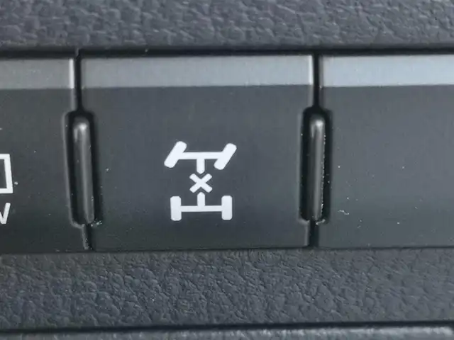 レクサス ＲＸ 200t Fスポーツ 茨城県 2017(平29)年 4.3万km ホワイトノーヴァガラスフレーク 純正ナビ/【AM・FM・DISC・SD・USB・BT・AUX・TV】/サンルーフ/パワーシート/シートメモリ/シートヒーター/エアシート/ステアリングヒーター/電動リアゲート/HUD/BSM/センターデフロック/レーダークルコン/ETC2.0/全方位カメラ/前方ドラレコ/前後コーナーセンサー/パドルシフト/100V電源