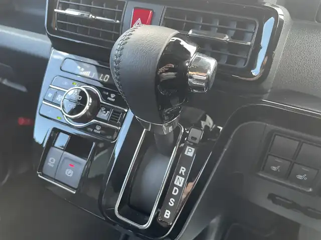 ダイハツ タント カスタム RS 熊本県 2023(令5)年 0.9万km クールバイオレットクリスタルシャイン 純正ナビ/・AM/FM/CD/DVD/SD/USB/iPod/HDMI/BT/・フルセグTV/バックカメラ/車線逸脱警報機能/前後コーナーセンサー/レーンキープアシスト/革巻きステアリング/・ステアリングスイッチ/オートライト/・LEDライト/・フォグランプ/ハーフレザーシート/・D/N席シートヒーター/電動格納ミラー/・ウィンカーミラー/前後ドライブレコーダー（ZDR035）/電動サイドブレーキ/・ホールドボタン/純正ドアバイザー/純正フロアマット/純正アルミホイール/スマートキー