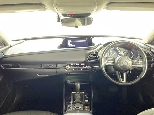 マツダ ＣＸ－３０ 20S 沖縄県 2022(令4)年 2.4万km ポリメタルグレーM 禁煙車　/純正９インチナビ　/（フルセグＴＶ　ＣＤ　ＤＶＤ　Ｂｌｕｅｔｏｏｔｈ）/全方位カメラ　/アダプティブクルーズコントロール　/前後ドライブレコーダー　/ブラインドスポットモニター　/ステアリングスイッチ/衝突被害軽減ブレーキ/車線逸脱警報機能/ヘッドアップディスプレイ/ETC/純正アルミホイール/LEDヘッドライト