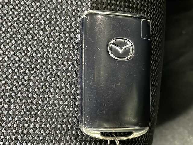マツダ ＣＸ－３０ 20S 沖縄県 2022(令4)年 2.4万km ポリメタルグレーM 禁煙車　/純正９インチナビ　/（フルセグＴＶ　ＣＤ　ＤＶＤ　Ｂｌｕｅｔｏｏｔｈ）/全方位カメラ　/アダプティブクルーズコントロール　/前後ドライブレコーダー　/ブラインドスポットモニター　/ステアリングスイッチ/衝突被害軽減ブレーキ/車線逸脱警報機能/ヘッドアップディスプレイ/ETC/純正アルミホイール/LEDヘッドライト