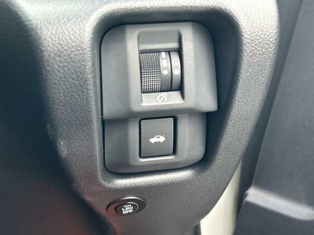 スバル ＢＲＺ S 福岡県 2021(令3)年 0.9万km クリスタルホワイトP オーディオレス車/6速MT/前席シートヒーター/ETC/クルーズコントロール追従なし/オートライト/LEDヘッドライト/電動格納ミラー/オートエアコン/純正フロアマット/純正アルミホイール