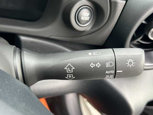 スバル ＢＲＺ S 福岡県 2021(令3)年 0.9万km クリスタルホワイトP オーディオレス車/6速MT/前席シートヒーター/ETC/クルーズコントロール追従なし/オートライト/LEDヘッドライト/電動格納ミラー/オートエアコン/純正フロアマット/純正アルミホイール