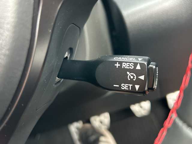 スバル ＢＲＺ S 福岡県 2021(令3)年 0.9万km クリスタルホワイトP オーディオレス車/6速MT/前席シートヒーター/ETC/クルーズコントロール追従なし/オートライト/LEDヘッドライト/電動格納ミラー/オートエアコン/純正フロアマット/純正アルミホイール