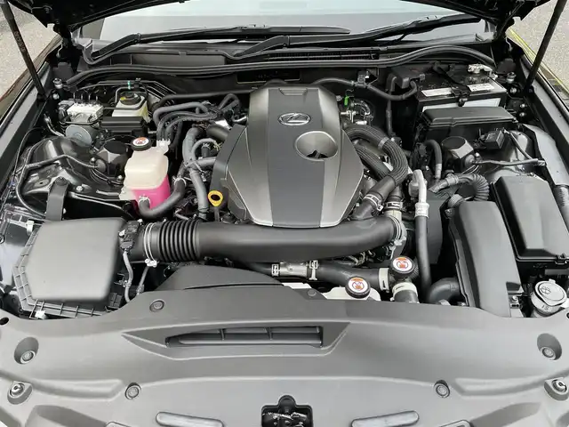 レクサス ＩＳ 300 Fスポーツ 神奈川県 2021(令3)年 1.7万km グラファイトブラックガラスフレーク ワンオーナー/赤革シート/TRDエアロ/マフラー/純正19インチAW/オレンジキャリパー/LEDヘッドライト/純正メモリーナビ・地デジTV/純正CD/DVD/SD/MSV/BT/Miracast再生/全方位カメラ/ビルトインETC2.0/前後ドライブレコーダー/レクサスセーフティシステム+/レーダークルーズコントロール/PCS/LTA/BSM/PKSA/PKSB/コーナーセンサー/寒冷地仕様/オートハイビーム/前席パワーシート/シートヒーター/ステアリングヒーター/パドルシフト/プッシュスタート/スマートキー×2/カードキー×1/R3/4/5/6年ディーラー整備記録/保証書・取説あり　