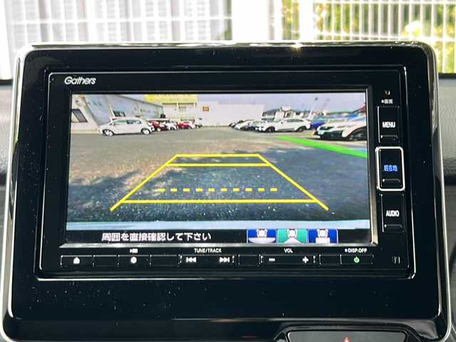 ホンダ Ｎ ＯＮＥ プレミアム 埼玉県 2021(令3)年 6.7万km プラチナホワイトパール ワンオーナー　/純正ナビ/フルセグ/DVD/CD/BT/USB/AM/FM/ビルトインＥＴＣ　/バックカメラ　/前席シートヒーター　/ＡＣＣ　/オートライト　/横滑り防止　/レーンキープアシスト　/クリアランスソナー　/電動パーキング　/ライトレベライザー/フォグランプ/スマートキー２本　/保証書　/取扱説明書