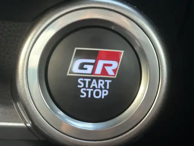 トヨタ ＧＲ８６ SZ 岡山県 2022(令4)年 2.2万km クリスタルホワイトパール 登録時走行距離21199km/TRDエアロスタビライジングカバー/カロッツェリアディスプレイオーディオ/(AM.FM.CD.DVD.BT)/バックカメラ/FUJITSUBOマフラー/車高調/社外トランクスポイラー/社外リアバンパーライト/ETC/前後ドライブレコーダー/横滑り防止装置/クルーズコントロール/オートライト/17インチ純正AW/取説/保証書/スペアキー