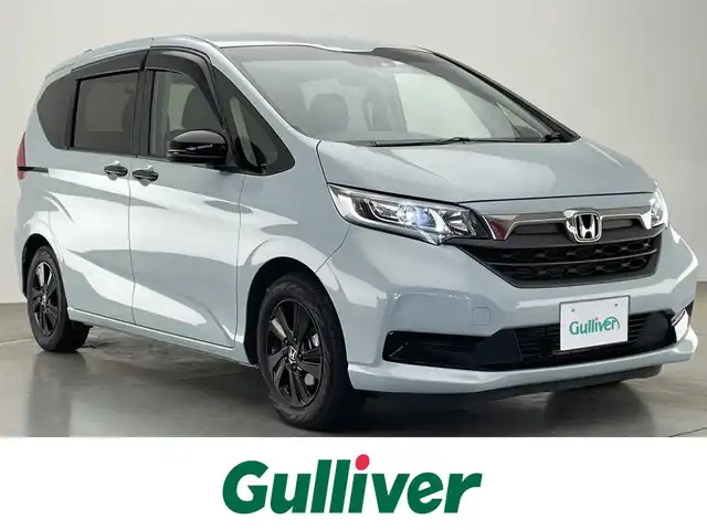 ホンダ フリード G ブラックスタイル 愛知県 2023(令5)年 3.2万km フィヨルドミストパール 純正９型ナビ　フルセグＴＶ　Ｂｌｕｅｔｏｏｔｈ　カープレイ　バックカメラ　シートヒーター　純正前後ドラレコ　ホンダセンシング　衝突軽減装置　追従クルコン　ハンドル支援　両側パワースライドドア ブラックスタイル専用アルミホイール　禁煙車