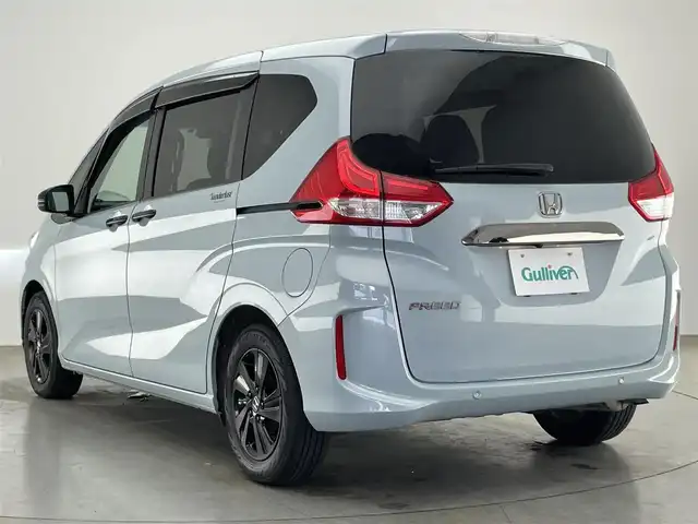 ホンダ フリード G ブラックスタイル 愛知県 2023(令5)年 3.2万km フィヨルドミストパール 純正９型ナビ　フルセグＴＶ　Ｂｌｕｅｔｏｏｔｈ　カープレイ　バックカメラ　シートヒーター　純正前後ドラレコ　ホンダセンシング　衝突軽減装置　追従クルコン　ハンドル支援　両側パワースライドドア ブラックスタイル専用アルミホイール　禁煙車