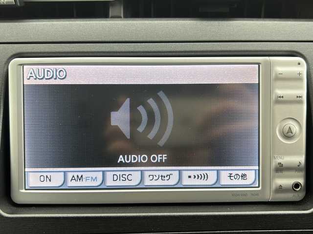 トヨタ プリウス S ツーリングセレクション 福島県 2010(平22)年 8.6万km ブラック 純正ナビ/　【ワンセグ/CD/DVD/SD/AUX】　/バックカメラ　/LEDヘッドライト（AUTO機能付き）/フォグランプ　/ビルトインＥＴＣ　/スマートキー　/プッシュスタート　/ステアリングスイッチ　/純正フロアマット　/サイドバイザー　/純正アルミホイール　/電格ミラー/スペアキー/保証書/取扱説明書