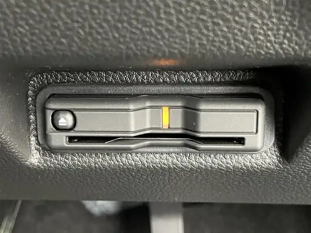 ホンダ ＷＲ－Ｖ Z+ ブラックスタイル 群馬県 2025(令7)年 0.1万km オブシダンブルーパール 特別仕様車　【Z＋BLACK STYLE】/・Z＋専用エクステリア/・BLACK STYLE専用装備/Honda CONNECT for Gathers＋ナビ装着用スペシャルパッケージ/＝＝＝＝/Honda SENSING/・衝突軽減ブレーキ（CMBS）、誤発進抑制機能/後方誤発進抑制機能/近距離衝突軽減ブレーキ/歩行者事故低減ステアリング、路外逸脱抑制機能、アダプティブクルーズコントロール（ACC）、車線維持支援システム（LKAS）、先行車発進お知らせ機能、標識認識機能、オートハイビーム、パーキングセンサーシステム/LEDフォグライト/本革巻ステアリングホイール＋セレクトレバー/リアセンターアームレスト/パーセルカバー/コンビシート/17インチアルミホイール/シャープシルバー塗装ルーフレールガーニッシュ/純正Gathersナビ/バックカメラ/前後ドラレコ/ETC/スマートキー /プッシュスタート/LEDヘッドライト
