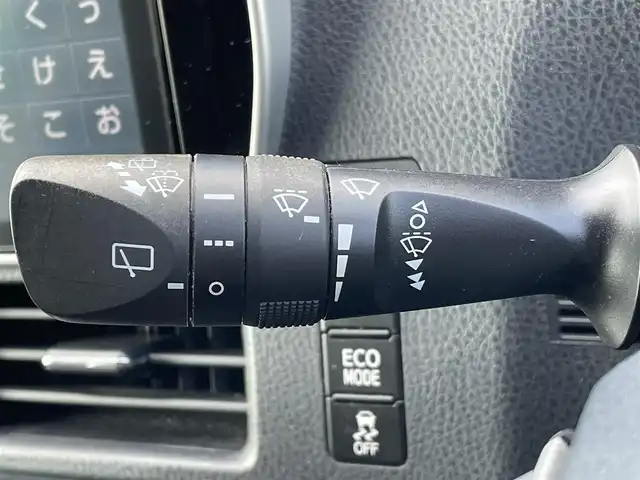 トヨタ ヴォクシー ZS 煌Ⅱ 岡山県 2016(平28)年 4.1万km ブラッキッシュアゲハガラスフレーク 純正10インチナビ　NSZN-Z66T/フルセグTV、CD、DVD、AM、FM、Bluetooth/バックカメラ/ビルトインETC/両側パワースライドドア/トヨタセーフティセンス/・プリクラッシュセーフティ/・レーンディパーチャーアラート/・オートマチックハイビーム/ドライブレコーダー