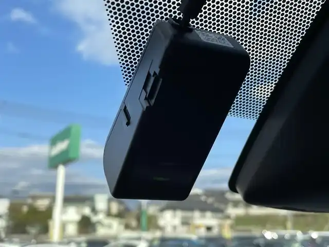 トヨタ ヴォクシー ZS 煌Ⅱ 岡山県 2016(平28)年 4.1万km ブラッキッシュアゲハガラスフレーク 純正10インチナビ　NSZN-Z66T/フルセグTV、CD、DVD、AM、FM、Bluetooth/バックカメラ/ビルトインETC/両側パワースライドドア/トヨタセーフティセンス/・プリクラッシュセーフティ/・レーンディパーチャーアラート/・オートマチックハイビーム/ドライブレコーダー